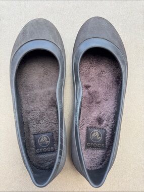 CROCS Women’s Brown Fuzz-Lined Ballet Flats